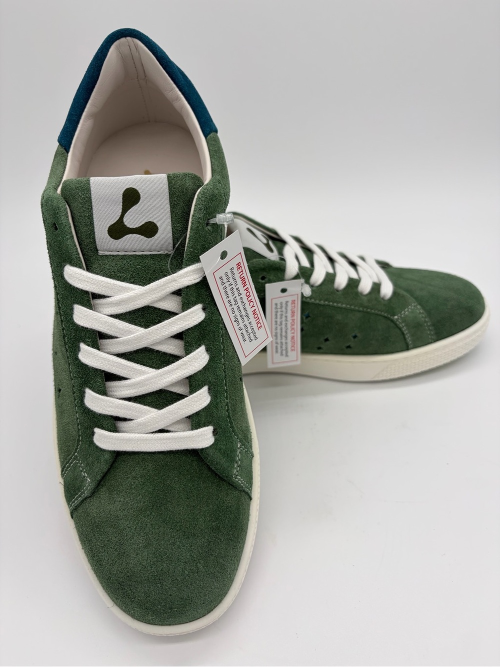 Lazo Green Suede Sneakers with White Laces Size 7.5 Wide